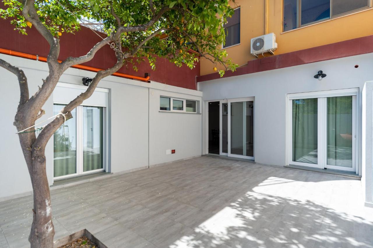 Lemon'S Apartment Elmas Экстерьер фото